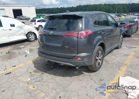 2018 Toyota Rav4 Xle z USA, uszkodzony, nr VIN 2T3WFREV4JW410508